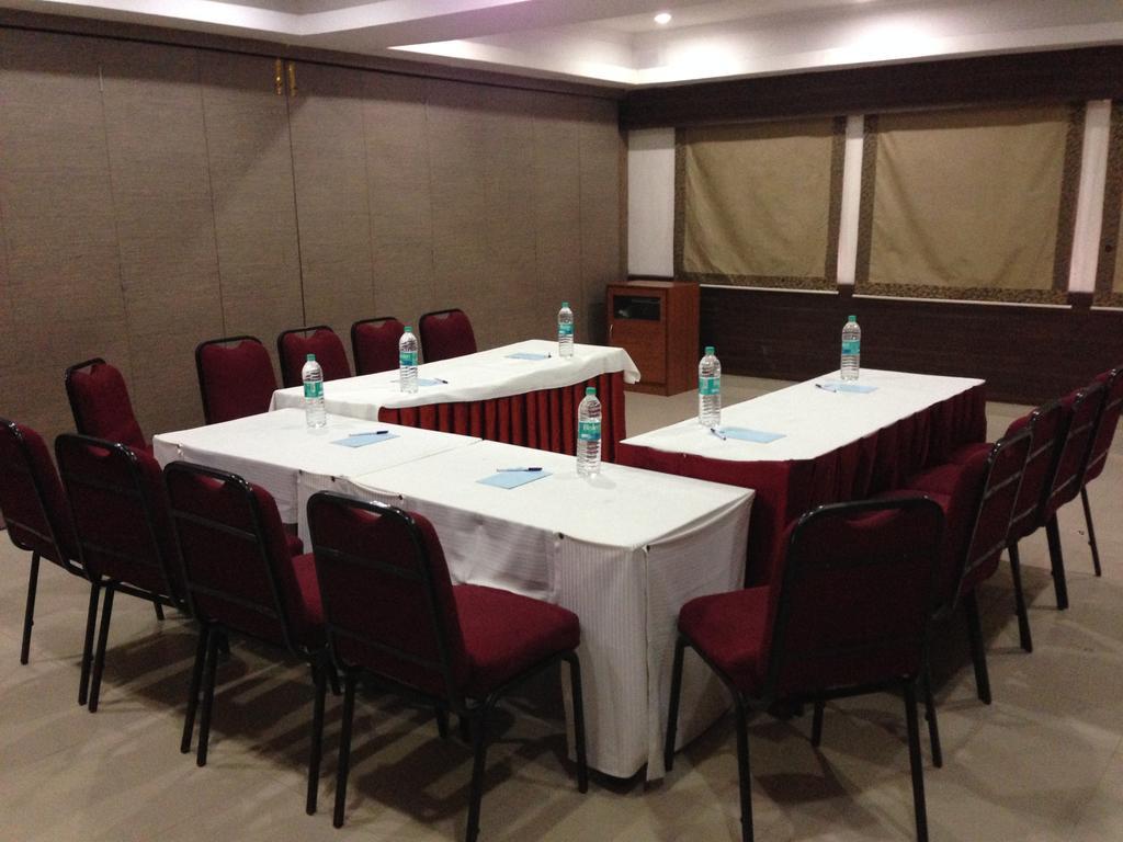 Hotel Thulashi Park Chennai Exterior photo